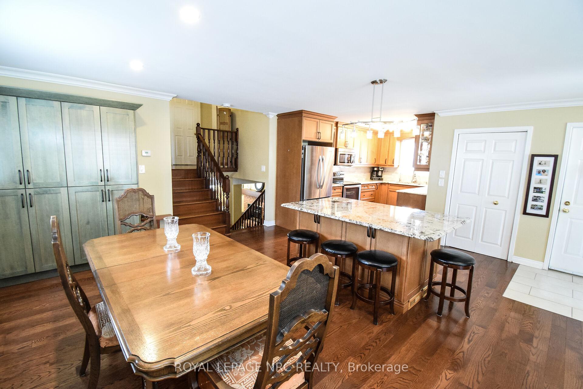 Photo 11 of 7710 Preakness Street, Niagara Falls, Ascot — HOMEH