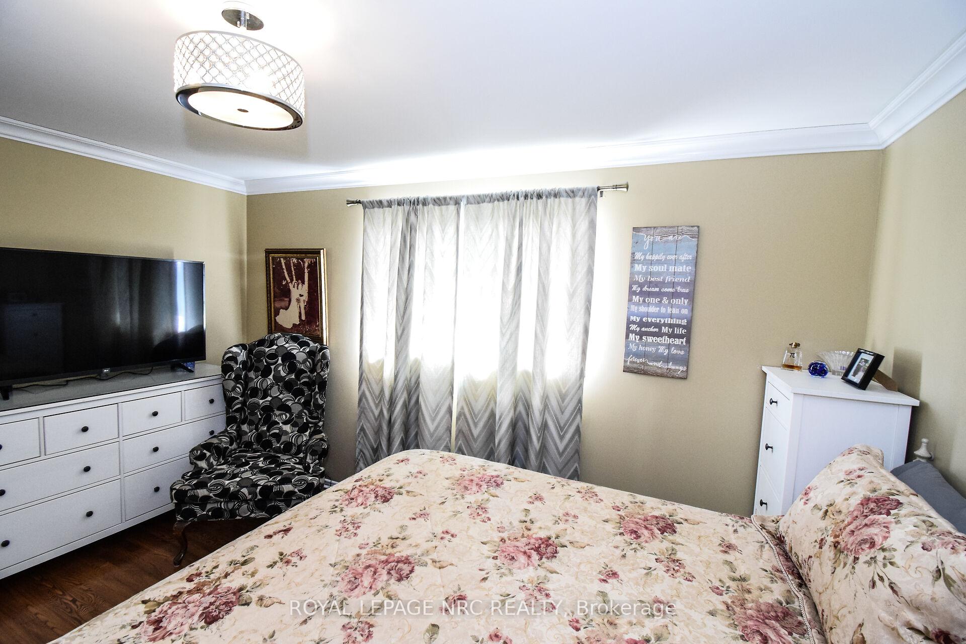Photo 15 of 7710 Preakness Street, Niagara Falls, Ascot — HOMEH