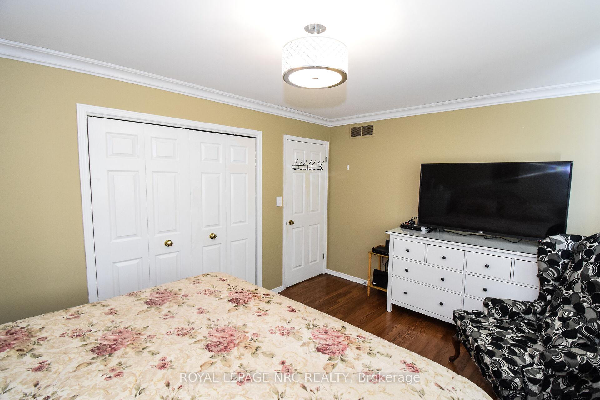 Photo 16 of 7710 Preakness Street, Niagara Falls, Ascot — HOMEH