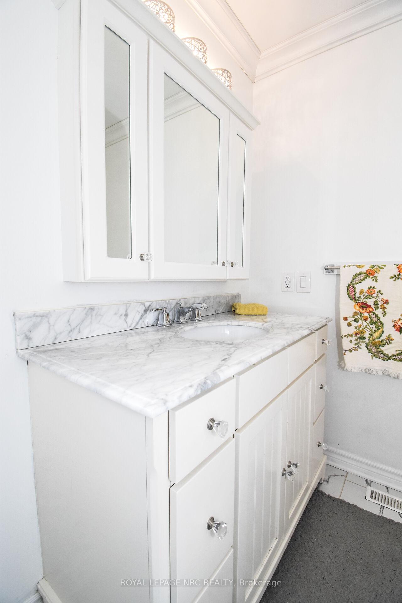 Photo 18 of 7710 Preakness Street, Niagara Falls, Ascot — HOMEH