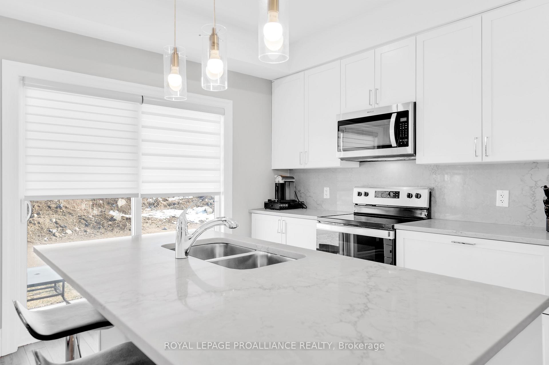 Photo 9 of 74 Campbell Crescent, Prince Edward County, South Marysburg Ward — HOMEH