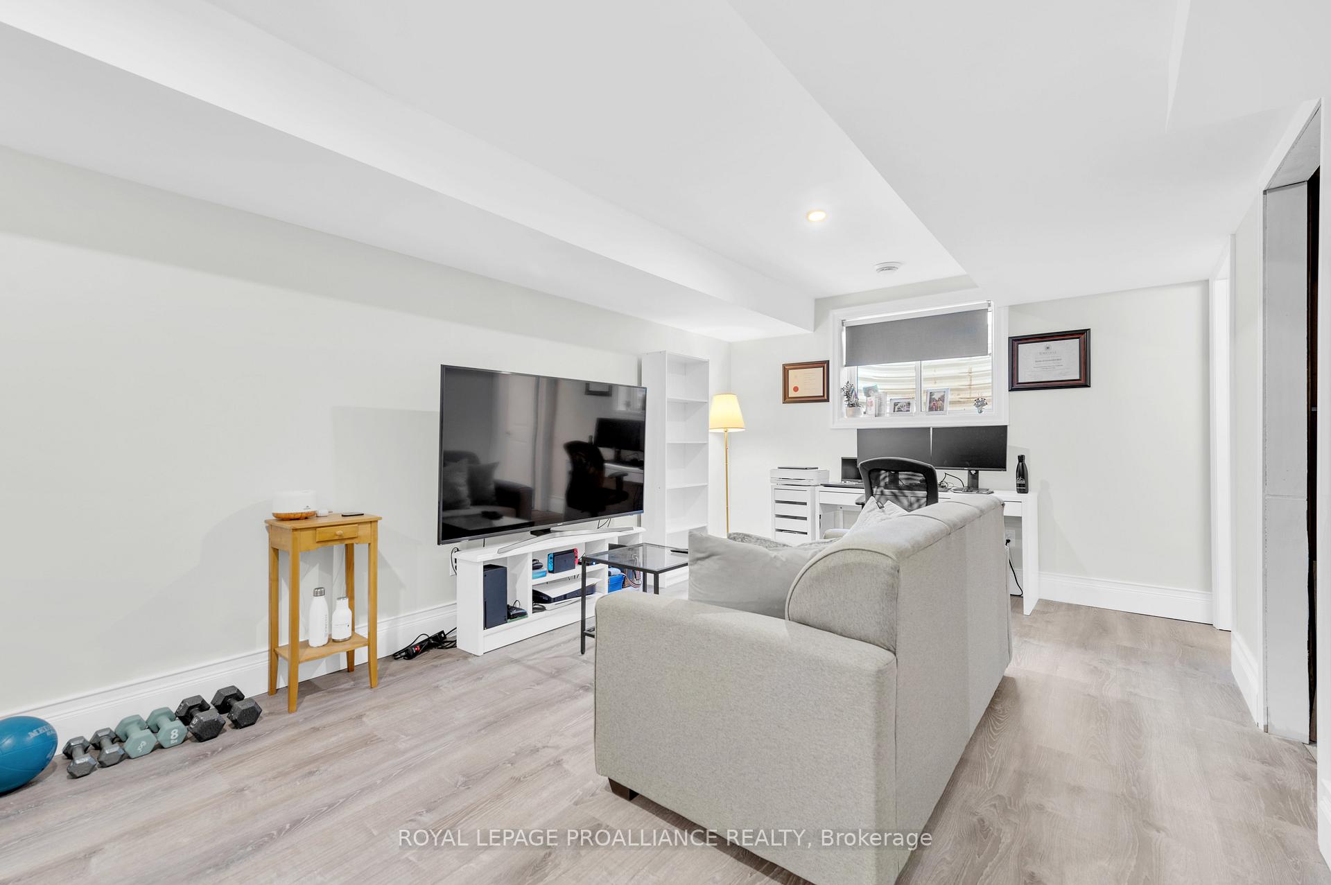 Photo 22 of 74 Campbell Crescent, Prince Edward County, South Marysburg Ward — HOMEH