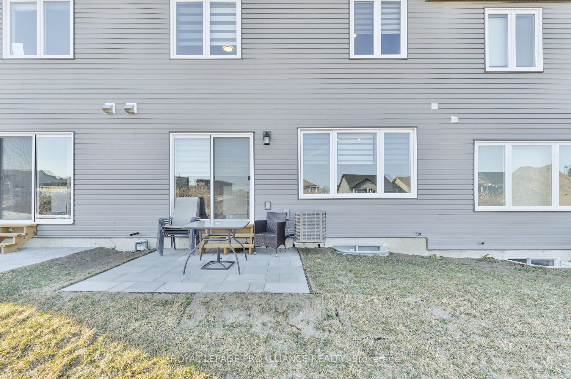 Photo 28 of 74 Campbell Crescent, Prince Edward County, South Marysburg Ward — HOMEH