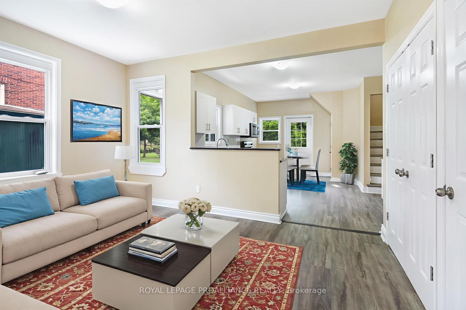 Photo 5 of 254 East Street S, Prescott — HOMEH