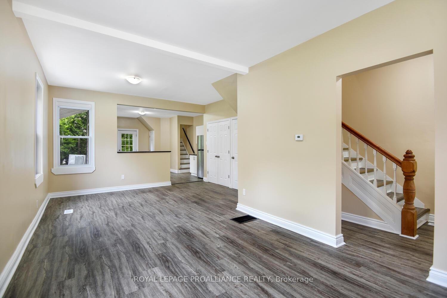 Photo 9 of 254 East Street S, Prescott — HOMEH