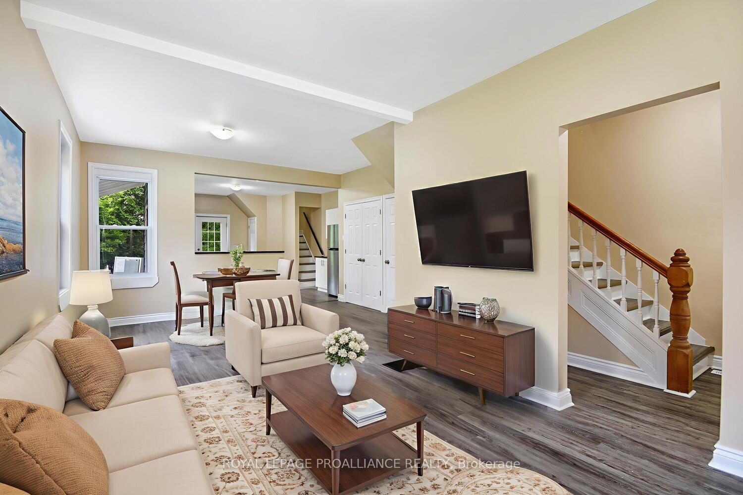 Photo 10 of 254 East Street S, Prescott — HOMEH