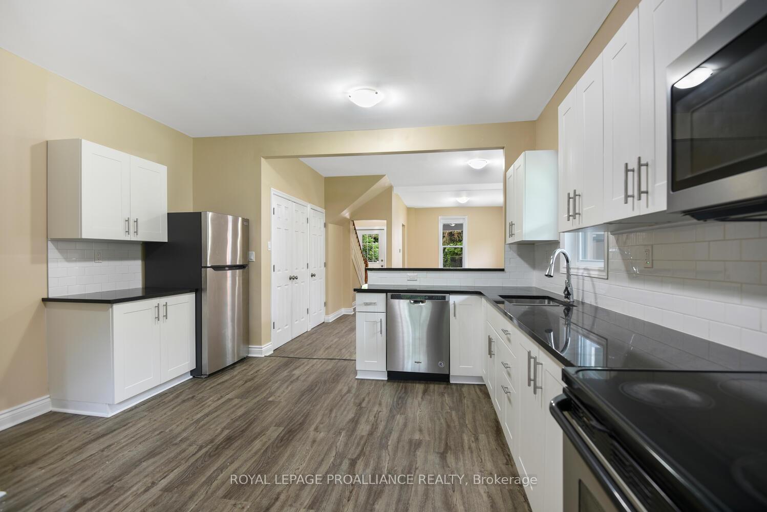 Photo 16 of 254 East Street S, Prescott — HOMEH