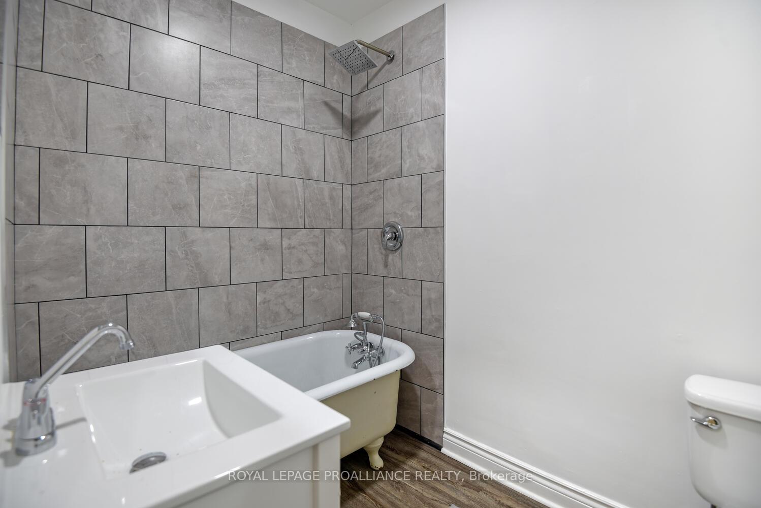 Photo 20 of 254 East Street S, Prescott — HOMEH