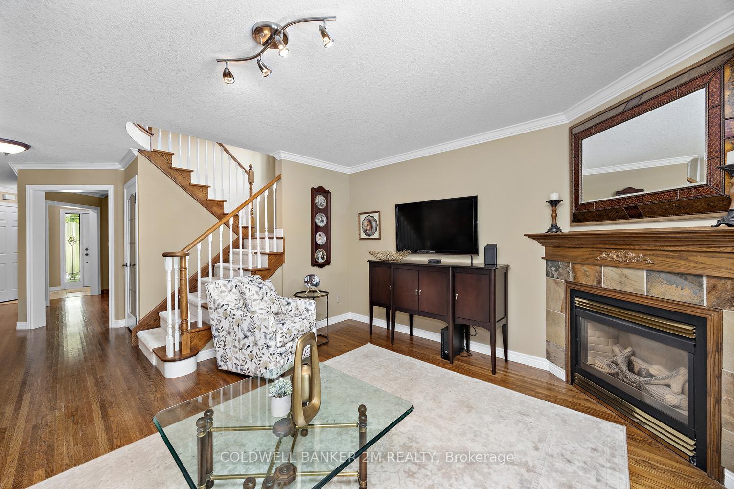 Photo 15 of 348 Ryerson Crescent, Oshawa, Samac — HOMEH
