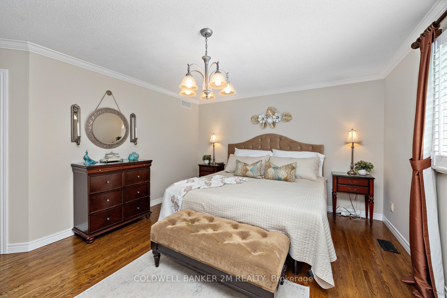 Photo 24 of 348 Ryerson Crescent, Oshawa, Samac — HOMEH