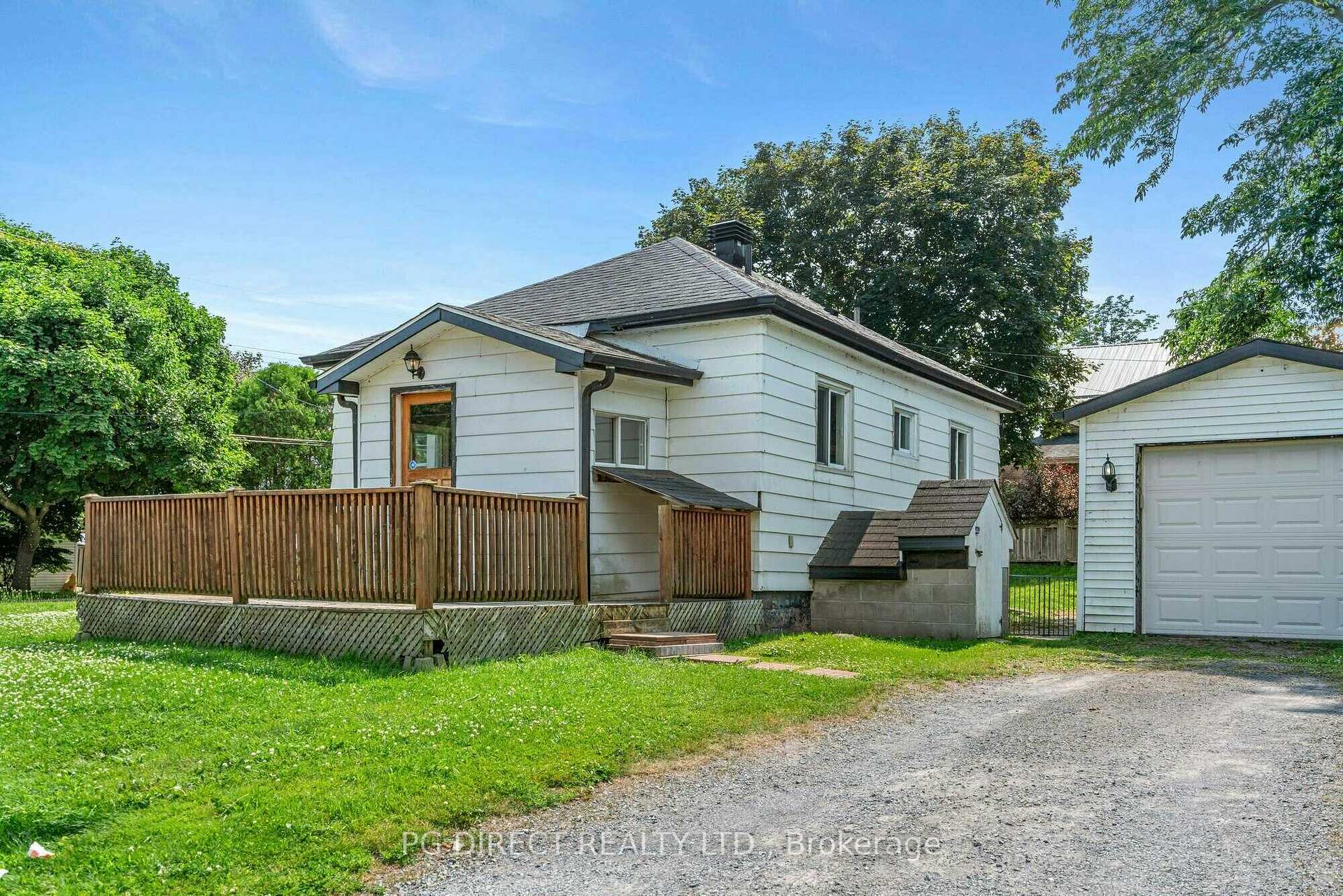 Photo 4 of 290 James Street E, Prescott — HOMEH