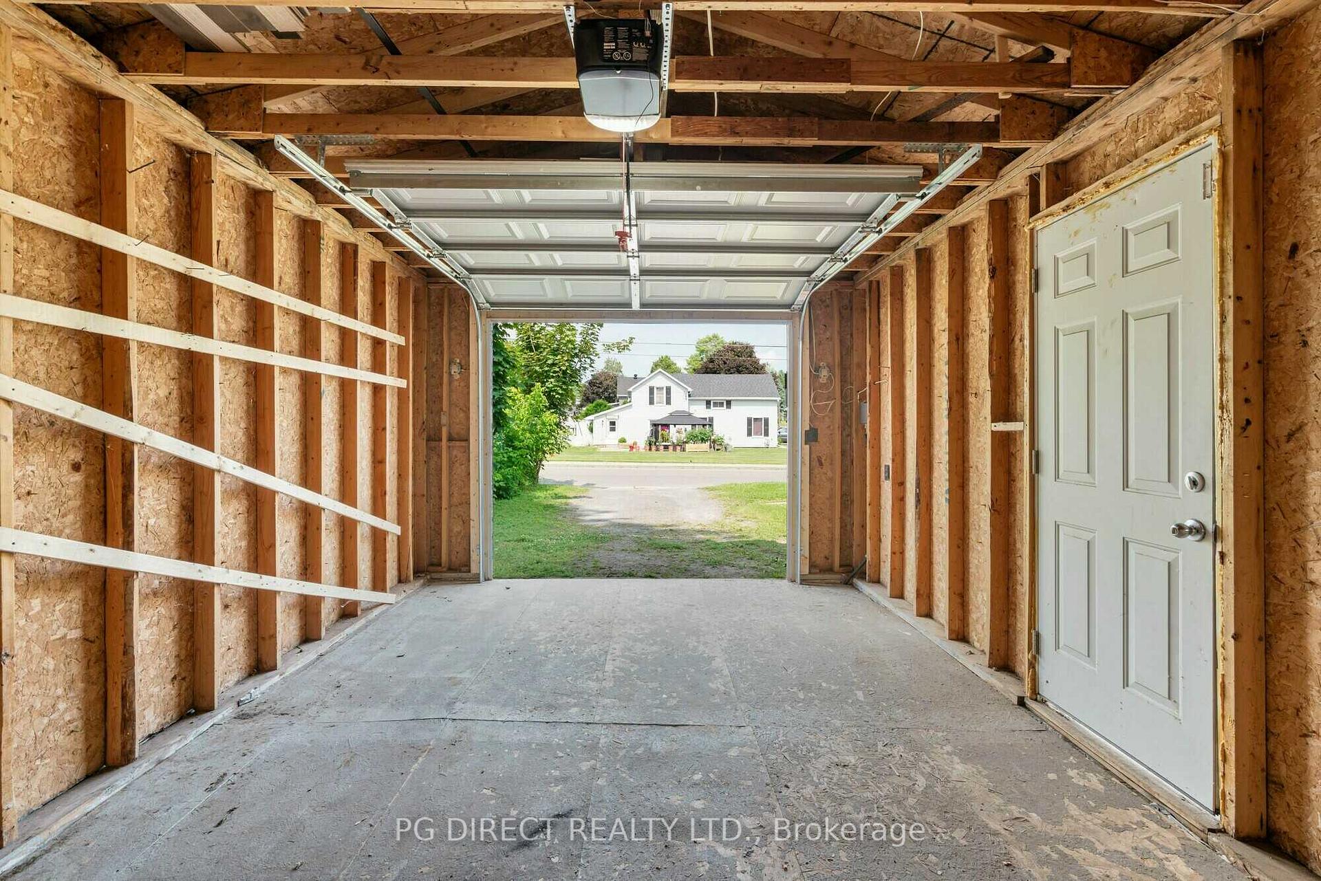 Photo 17 of 290 James Street E, Prescott — HOMEH