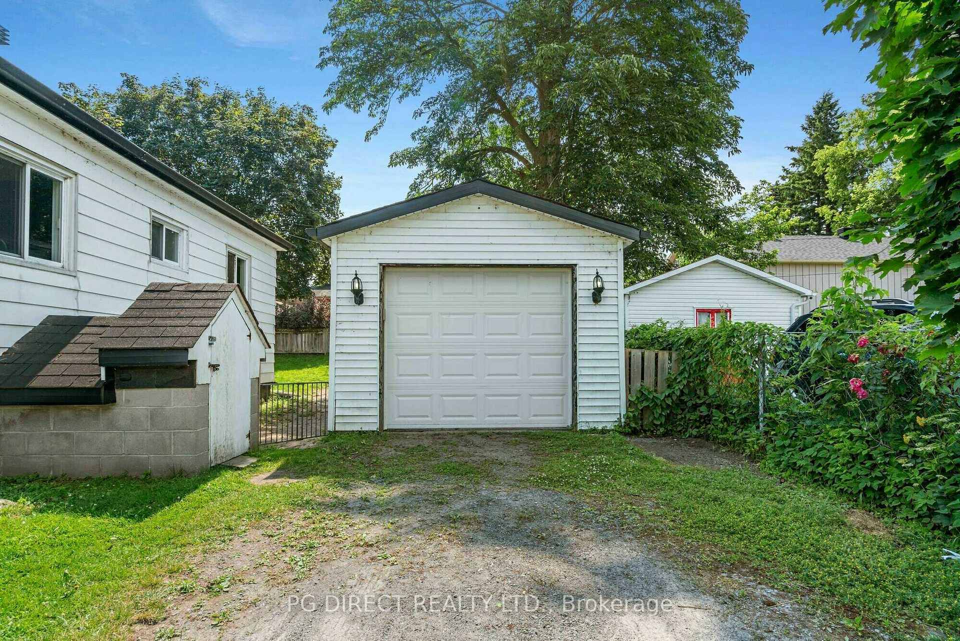 Photo 19 of 290 James Street E, Prescott — HOMEH