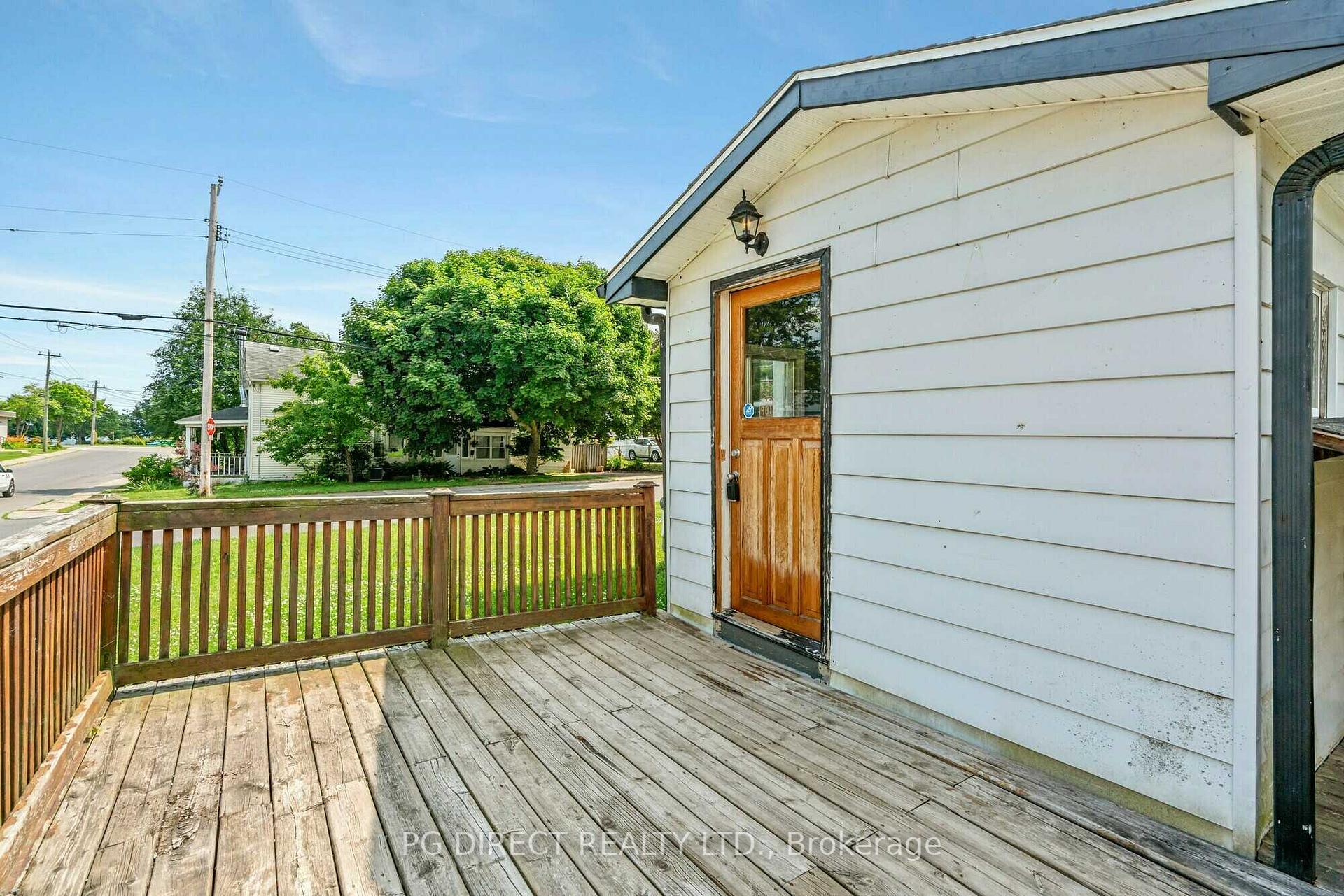 Photo 20 of 290 James Street E, Prescott — HOMEH