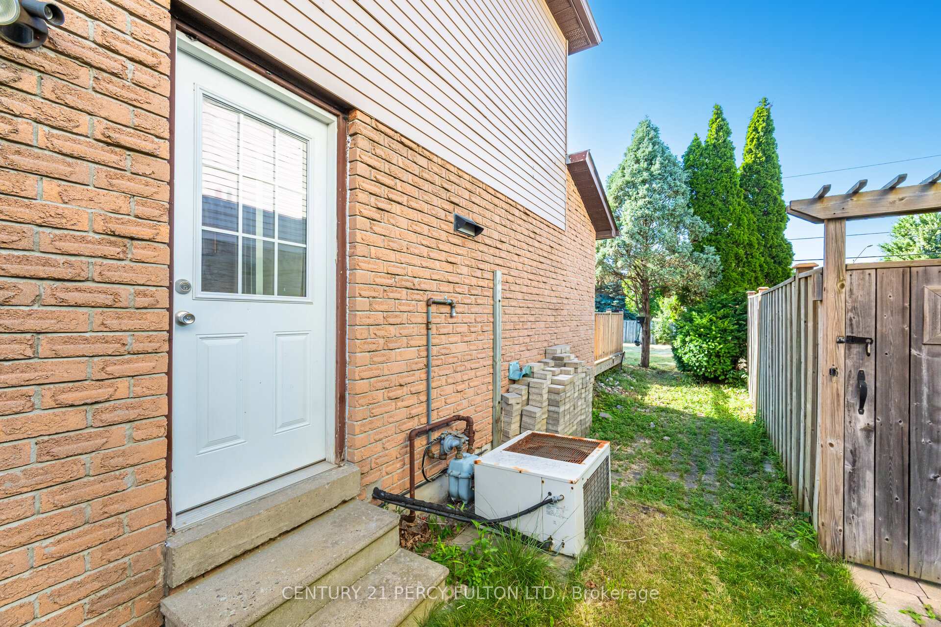 Photo 36 of 1927 Parkside Drive, Pickering, Amberlea — HOMEH