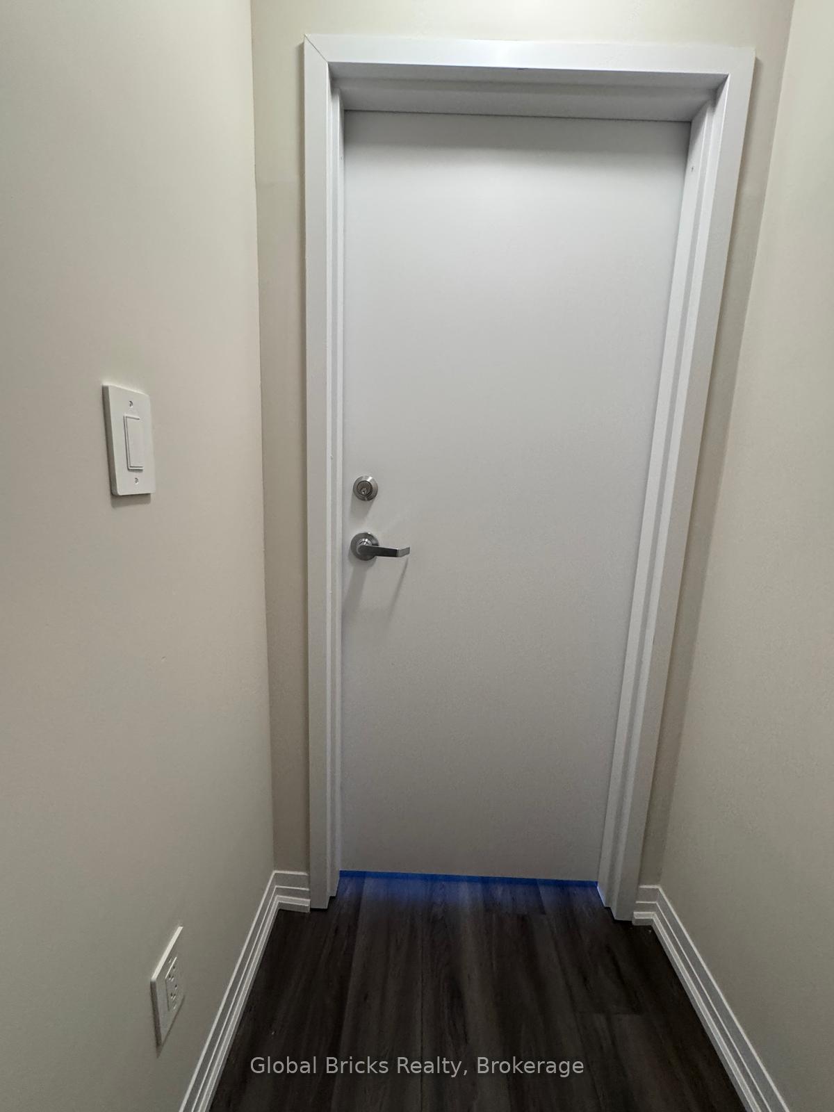Photo 3 of Unit 109, 1565 Rose Way, Milton, Cobban — HOMEH