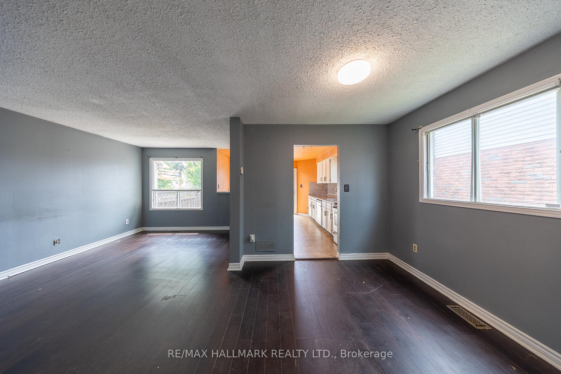 Photo 8 of 200 Adele Crescent, Oshawa, McLaughlin — HOMEH