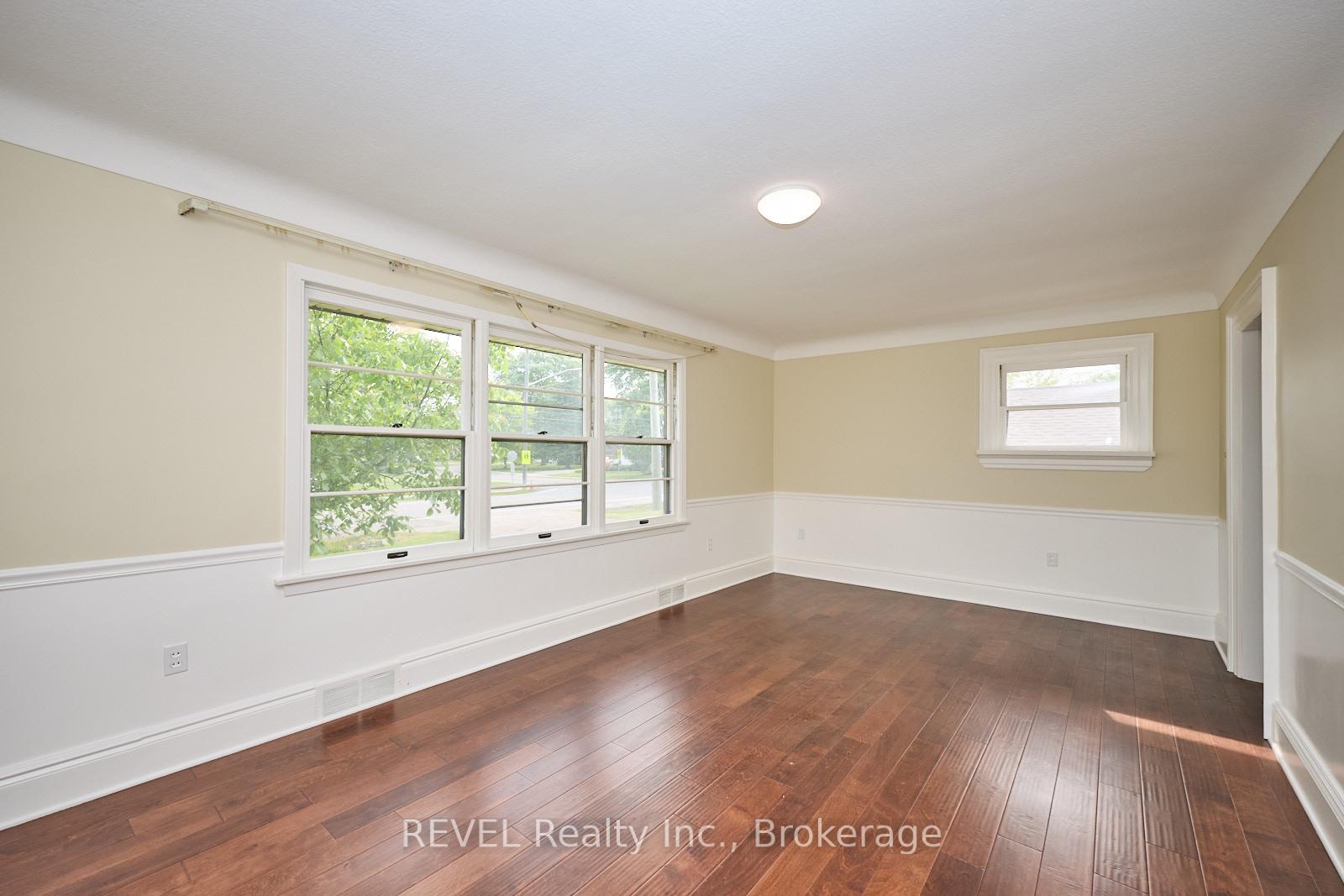 Photo 8 of 8076 Beaverdams Road, Niagara Falls, Ascot — HOMEH