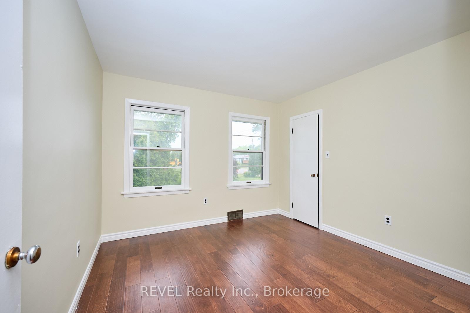 Photo 17 of 8076 Beaverdams Road, Niagara Falls, Ascot — HOMEH