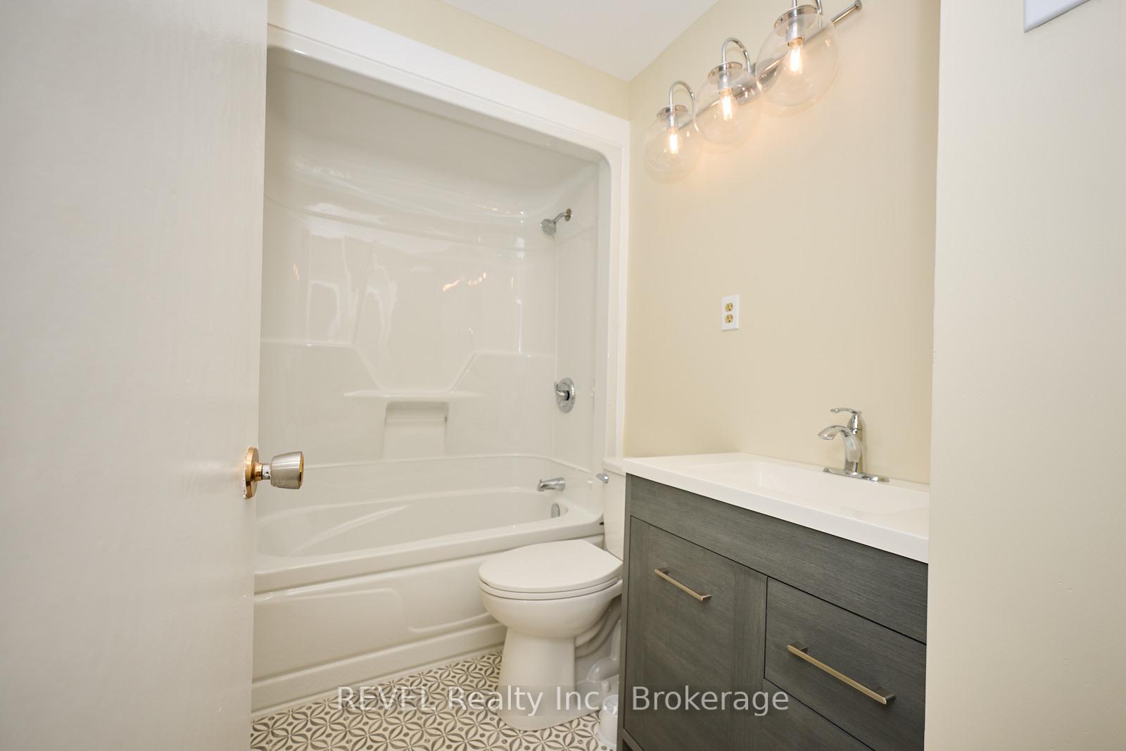 Photo 19 of 8076 Beaverdams Road, Niagara Falls, Ascot — HOMEH