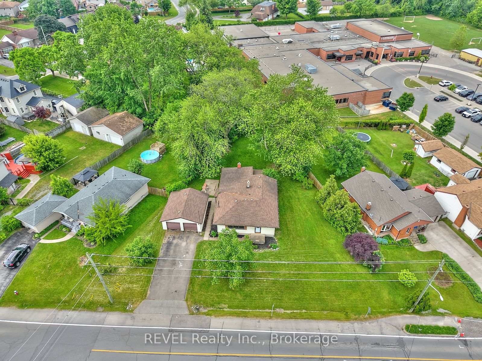 Photo 36 of 8076 Beaverdams Road, Niagara Falls, Ascot — HOMEH