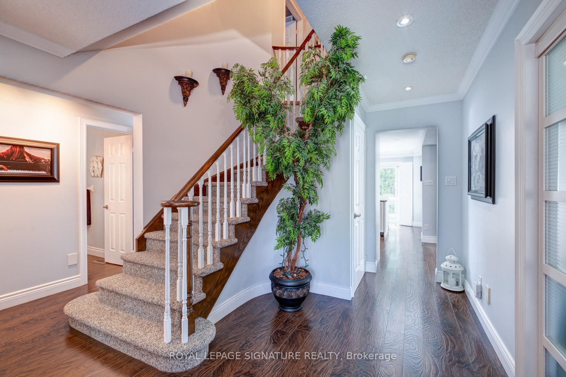 Photo 4 of 223 Wilcroft Court, Pickering, Highbush — HOMEH