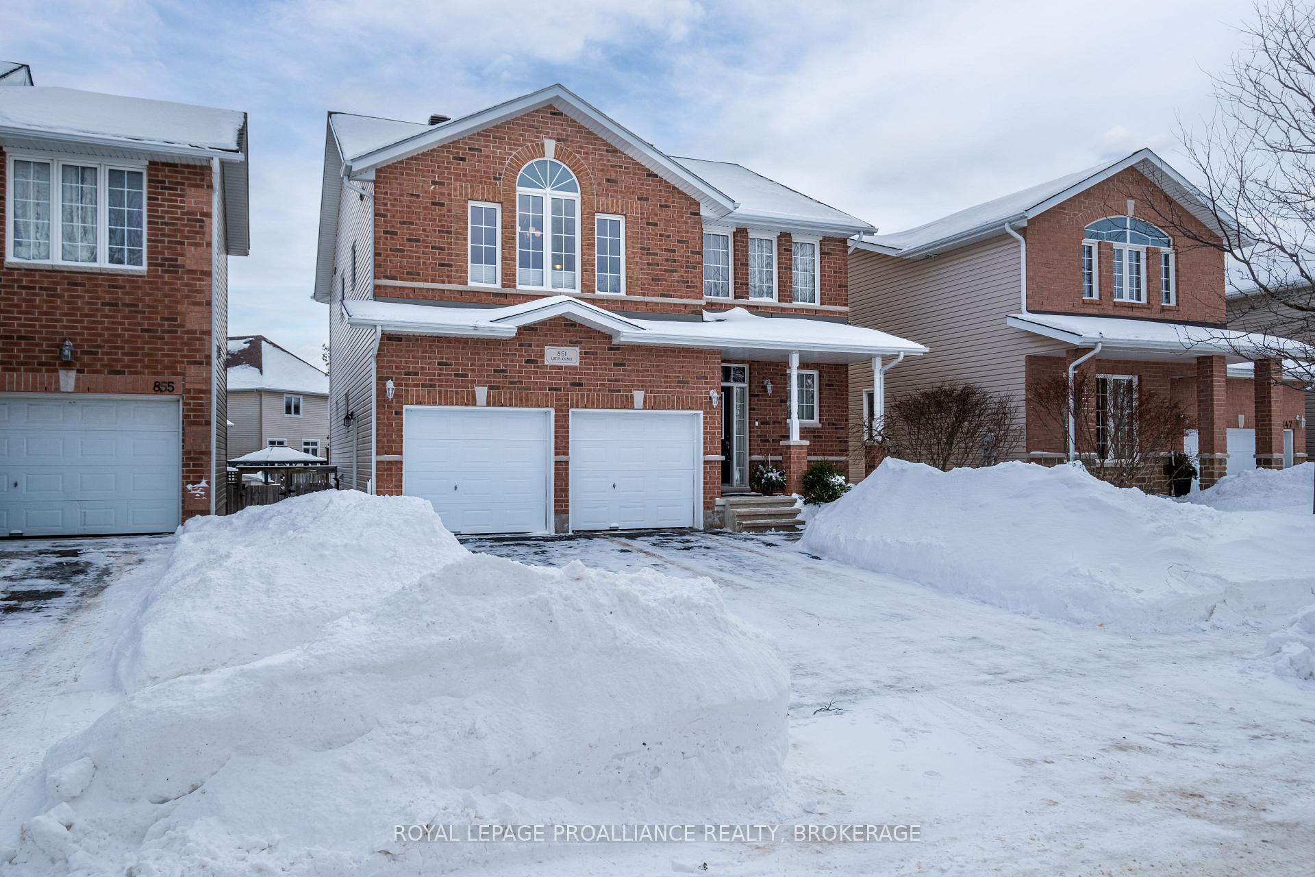 Photo 1 of 851 Lotus Avenue, Kingston, Kingston East (Incl Barret Crt) — HOMEH