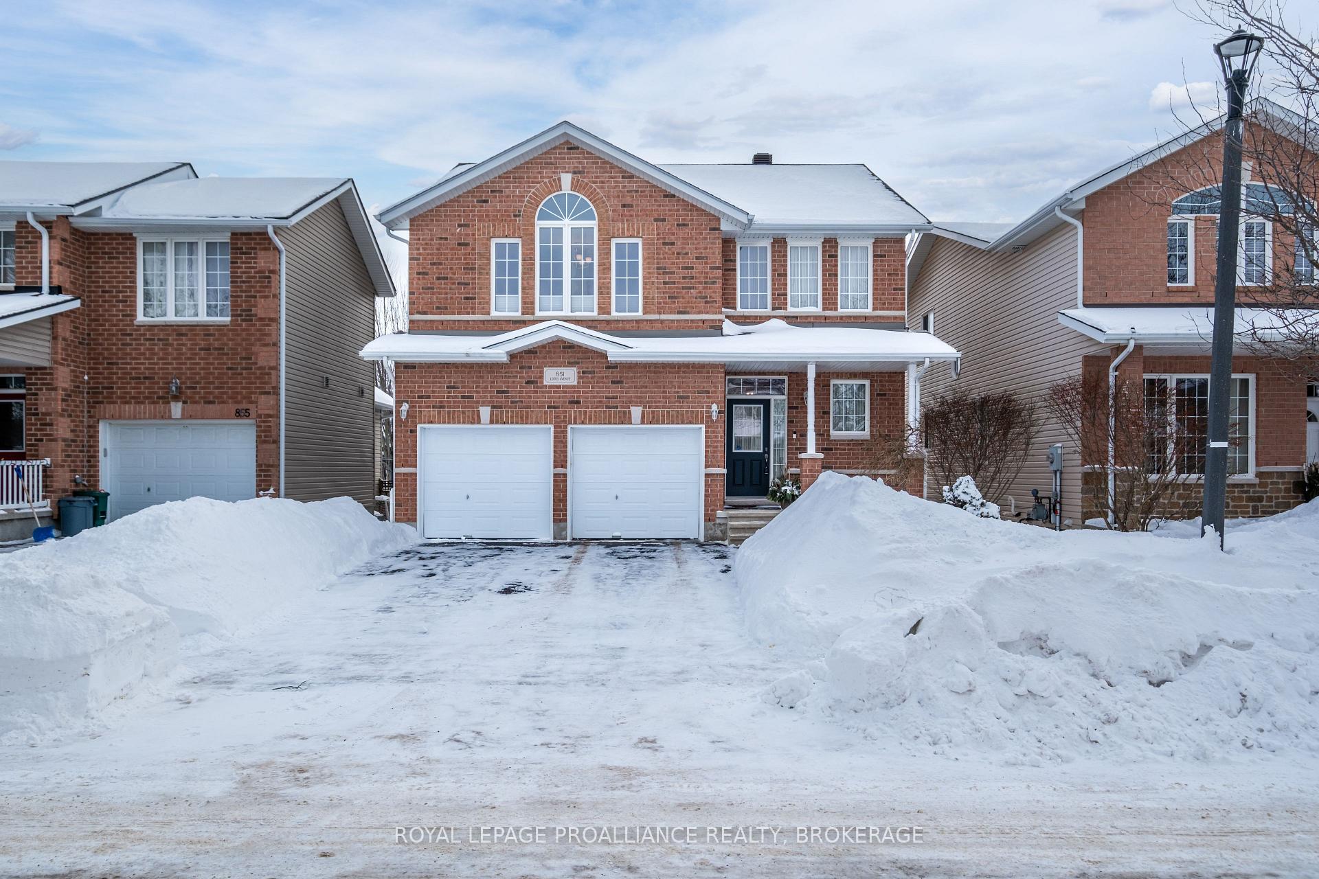 Photo 2 of 851 Lotus Avenue, Kingston, Kingston East (Incl Barret Crt) — HOMEH