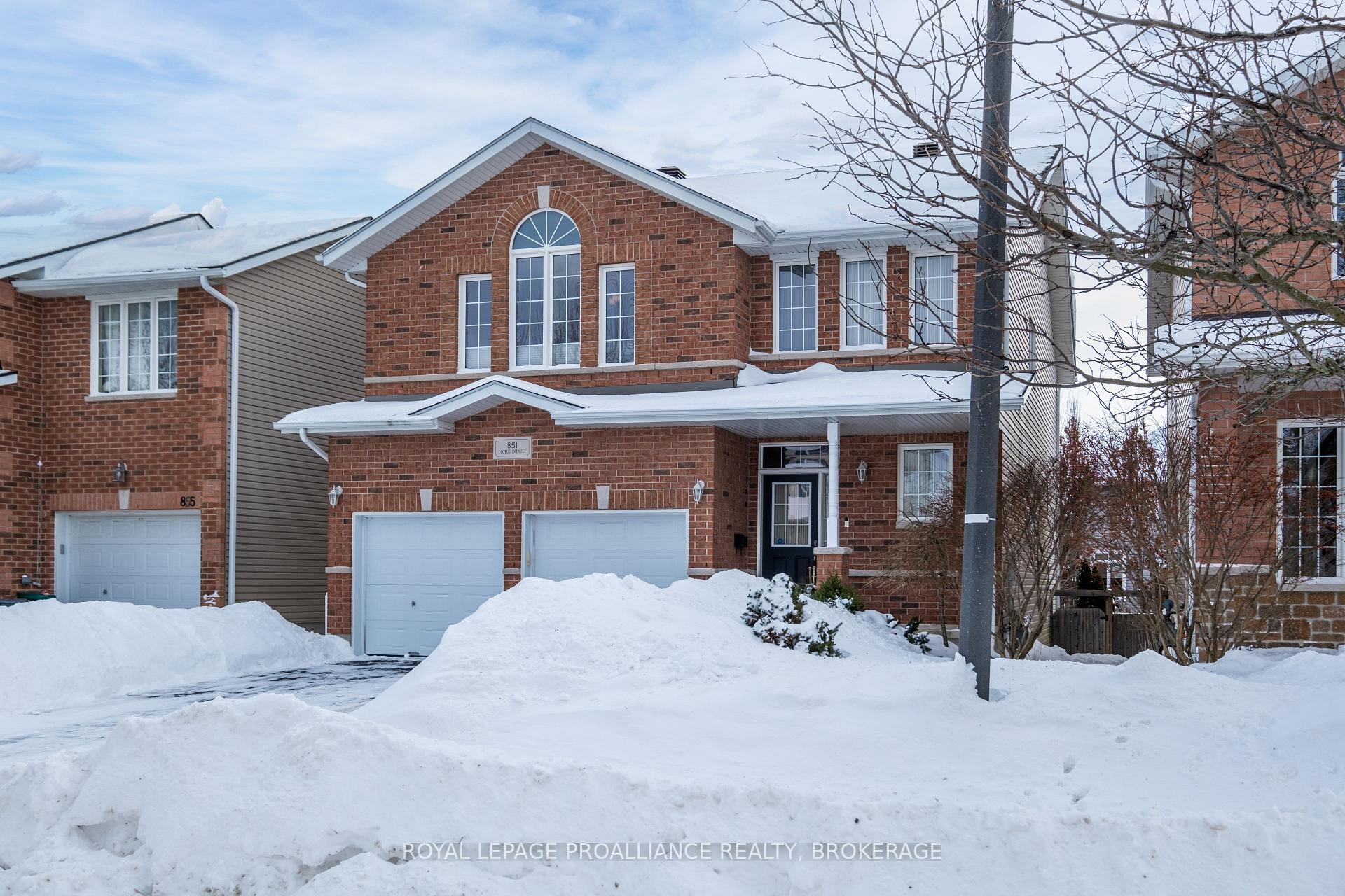 Photo 3 of 851 Lotus Avenue, Kingston, Kingston East (Incl Barret Crt) — HOMEH