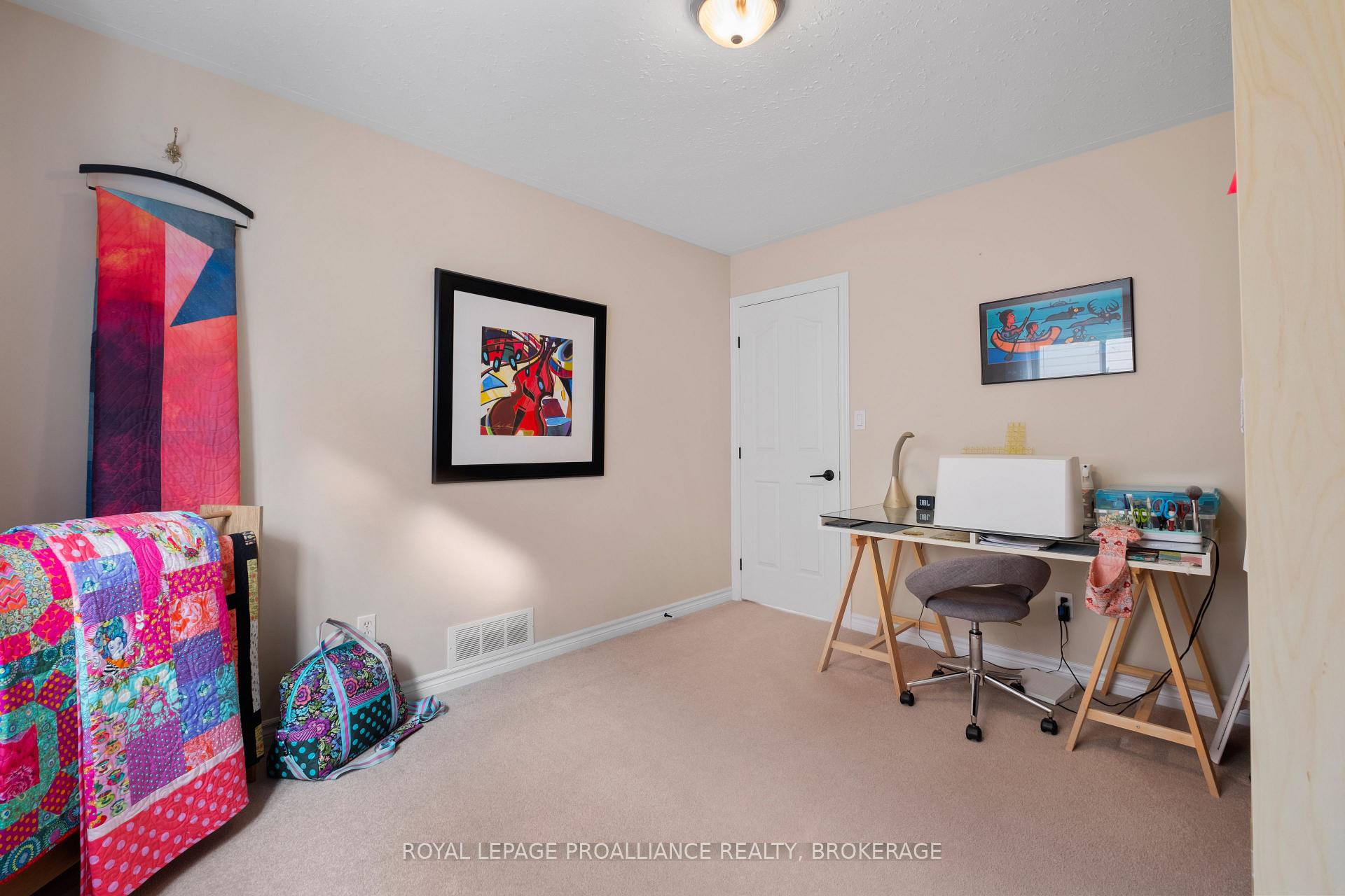 Photo 20 of 851 Lotus Avenue, Kingston, Kingston East (Incl Barret Crt) — HOMEH