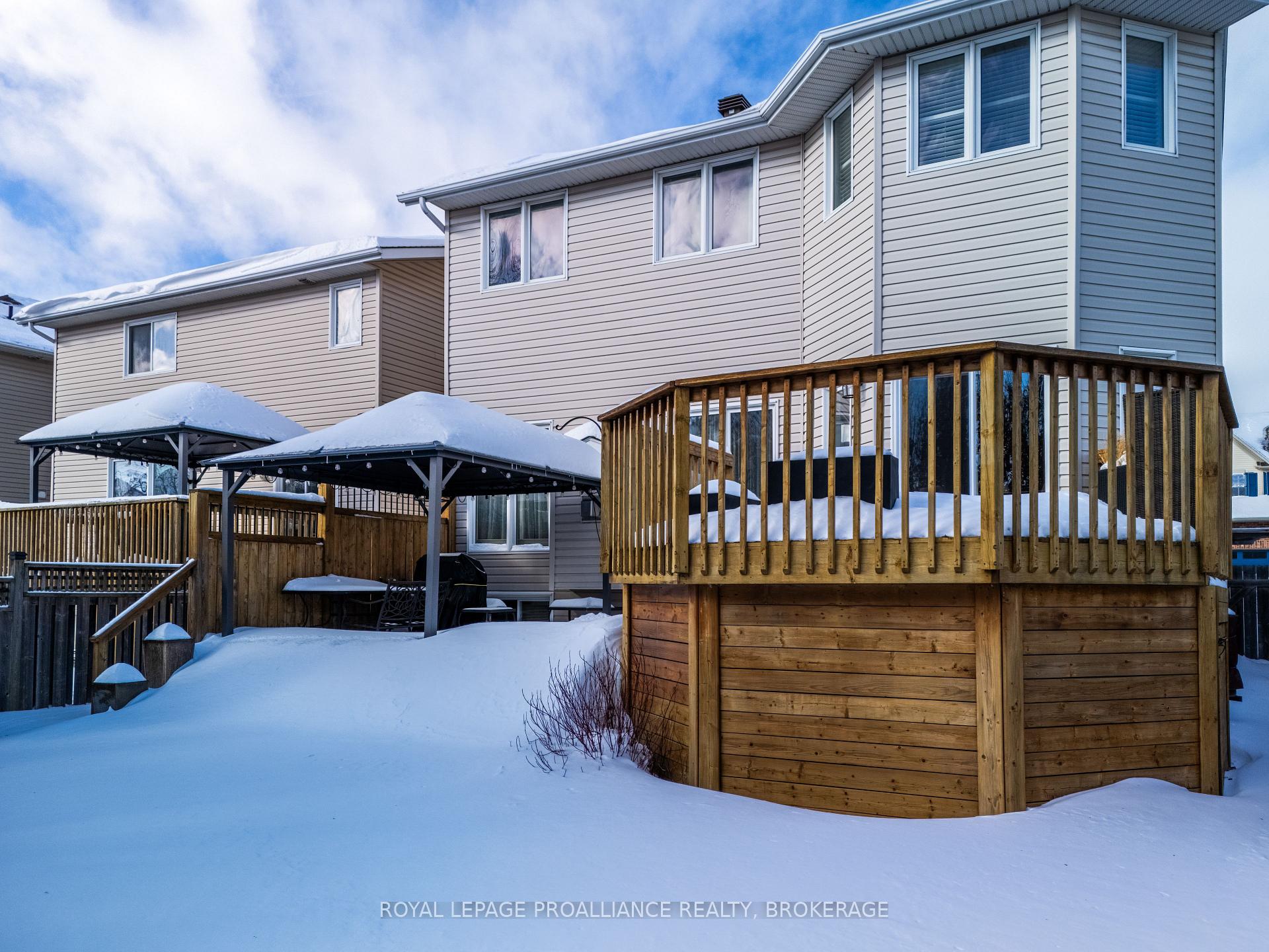 Photo 29 of 851 Lotus Avenue, Kingston, Kingston East (Incl Barret Crt) — HOMEH
