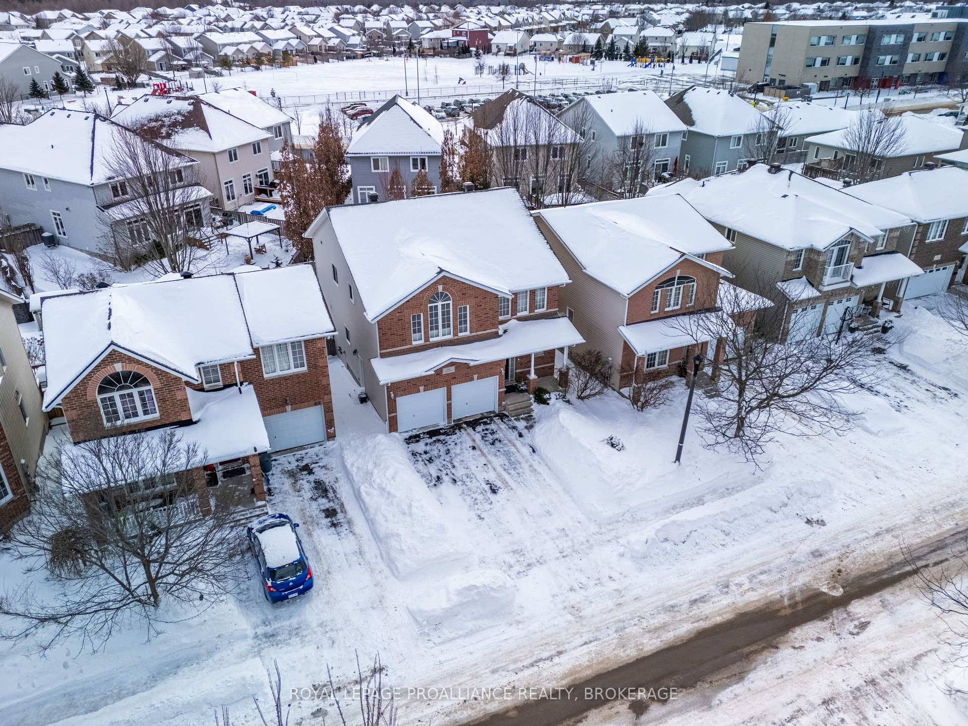 Photo 31 of 851 Lotus Avenue, Kingston, Kingston East (Incl Barret Crt) — HOMEH