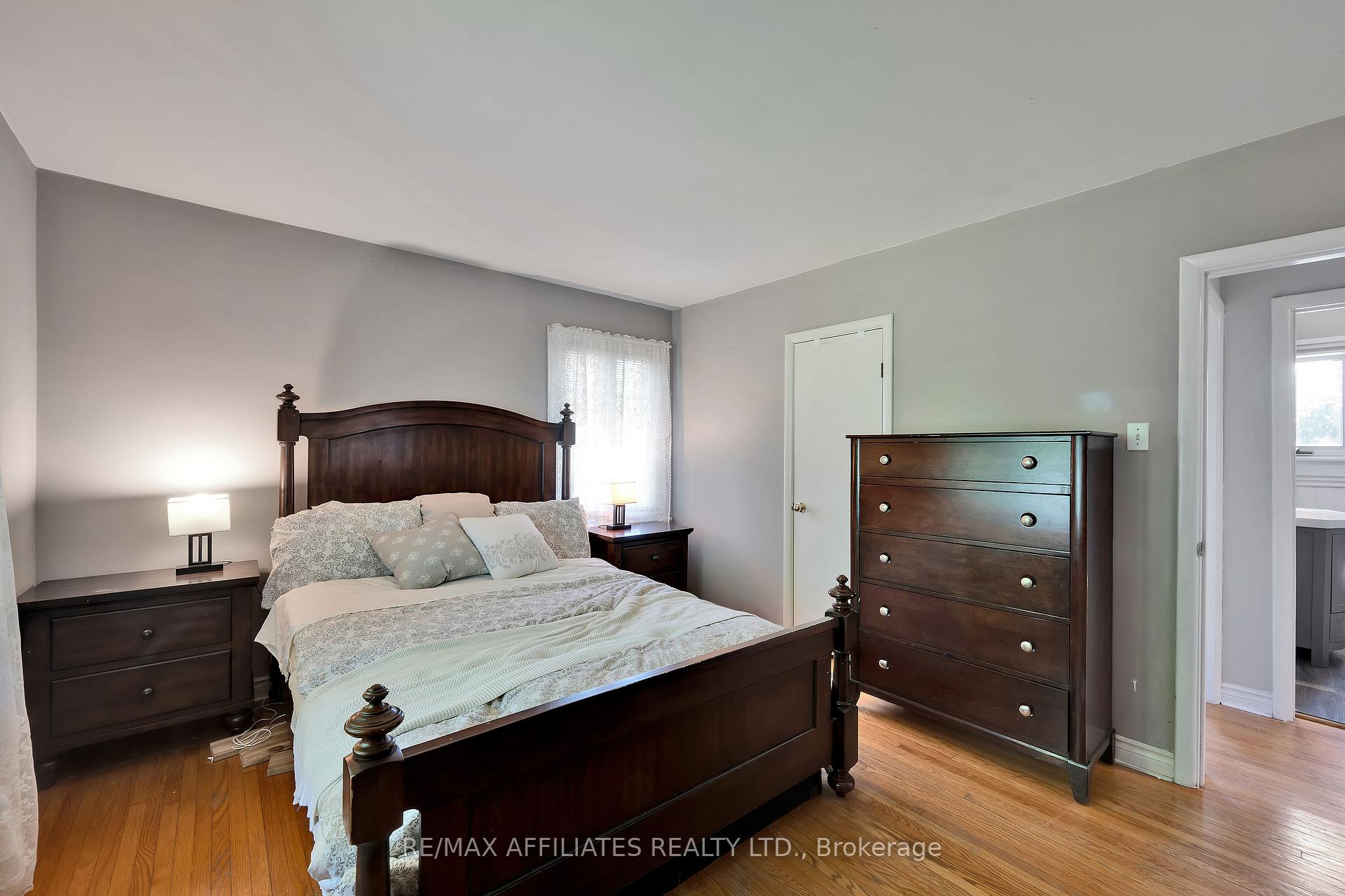 Photo 20 of 728 James Street W, Prescott — HOMEH
