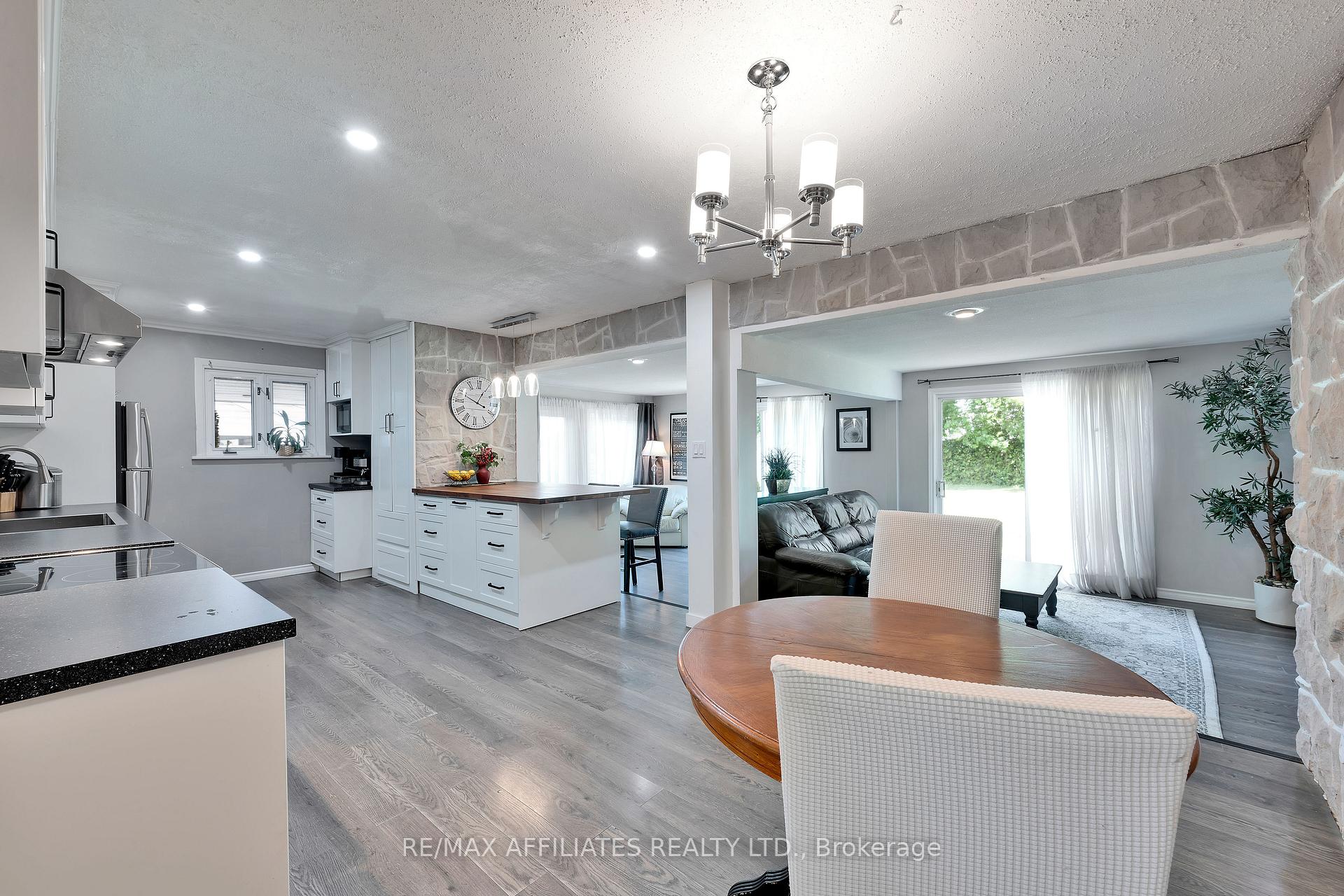 Photo 22 of 728 James Street W, Prescott — HOMEH