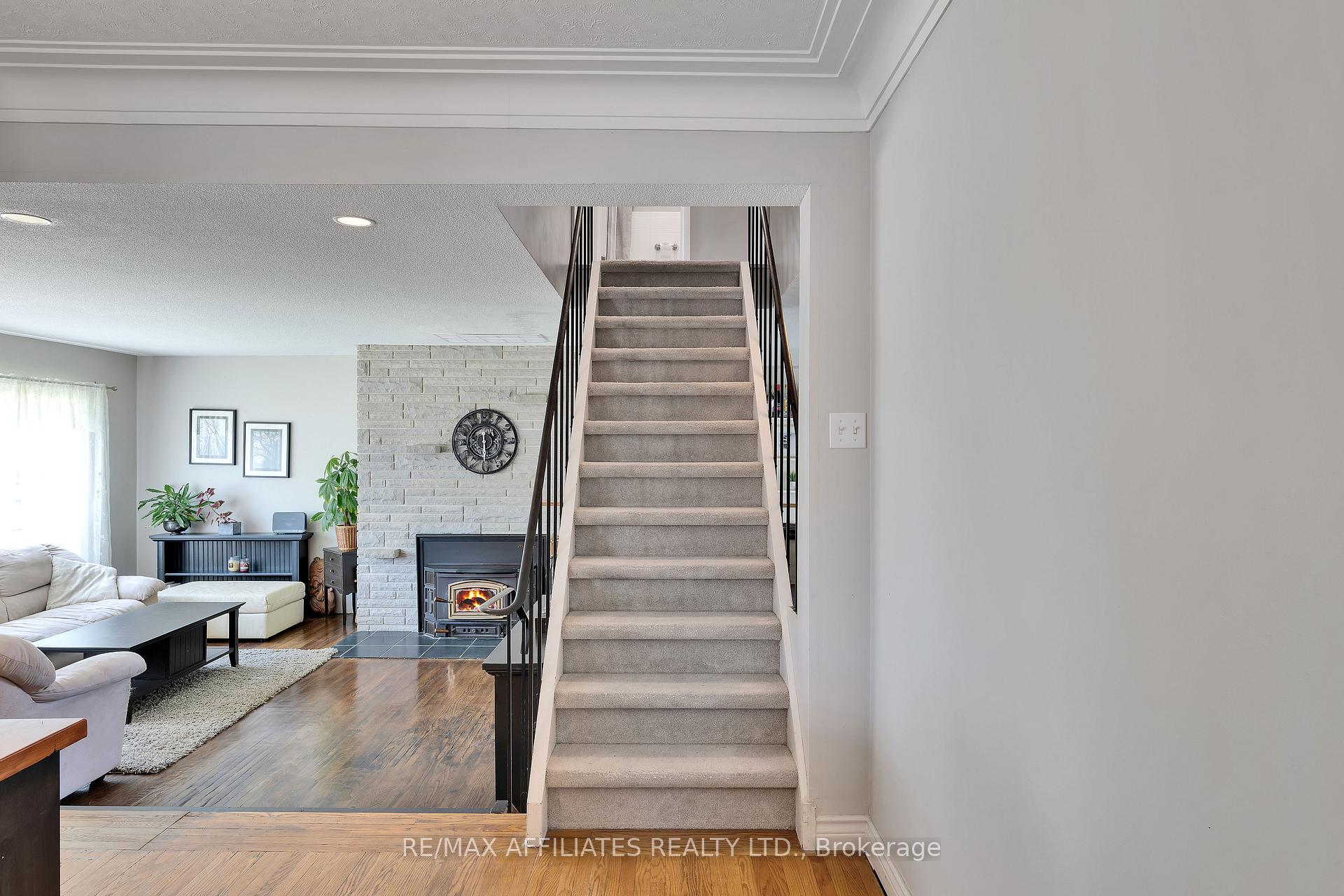 Photo 42 of 728 James Street W, Prescott — HOMEH