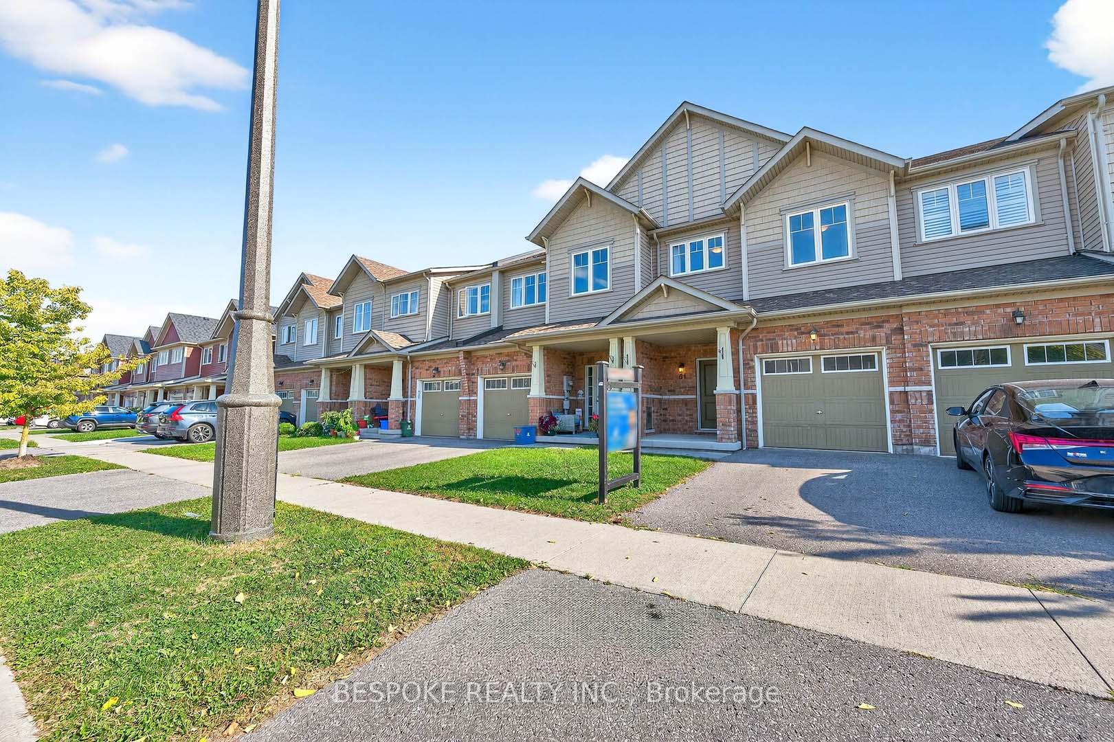 Photo 3 of 61 Nearco Crescent, Oshawa, Windfields — HOMEH