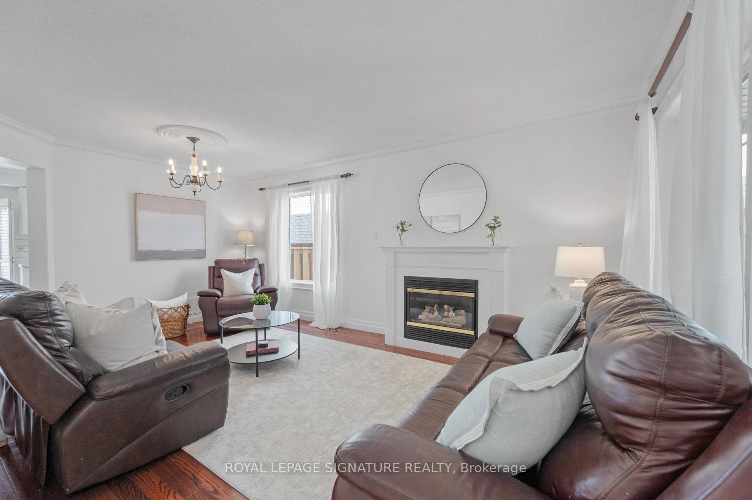 Photo 1 of 1132 Gossamer Drive, Pickering, Liverpool — HOMEH