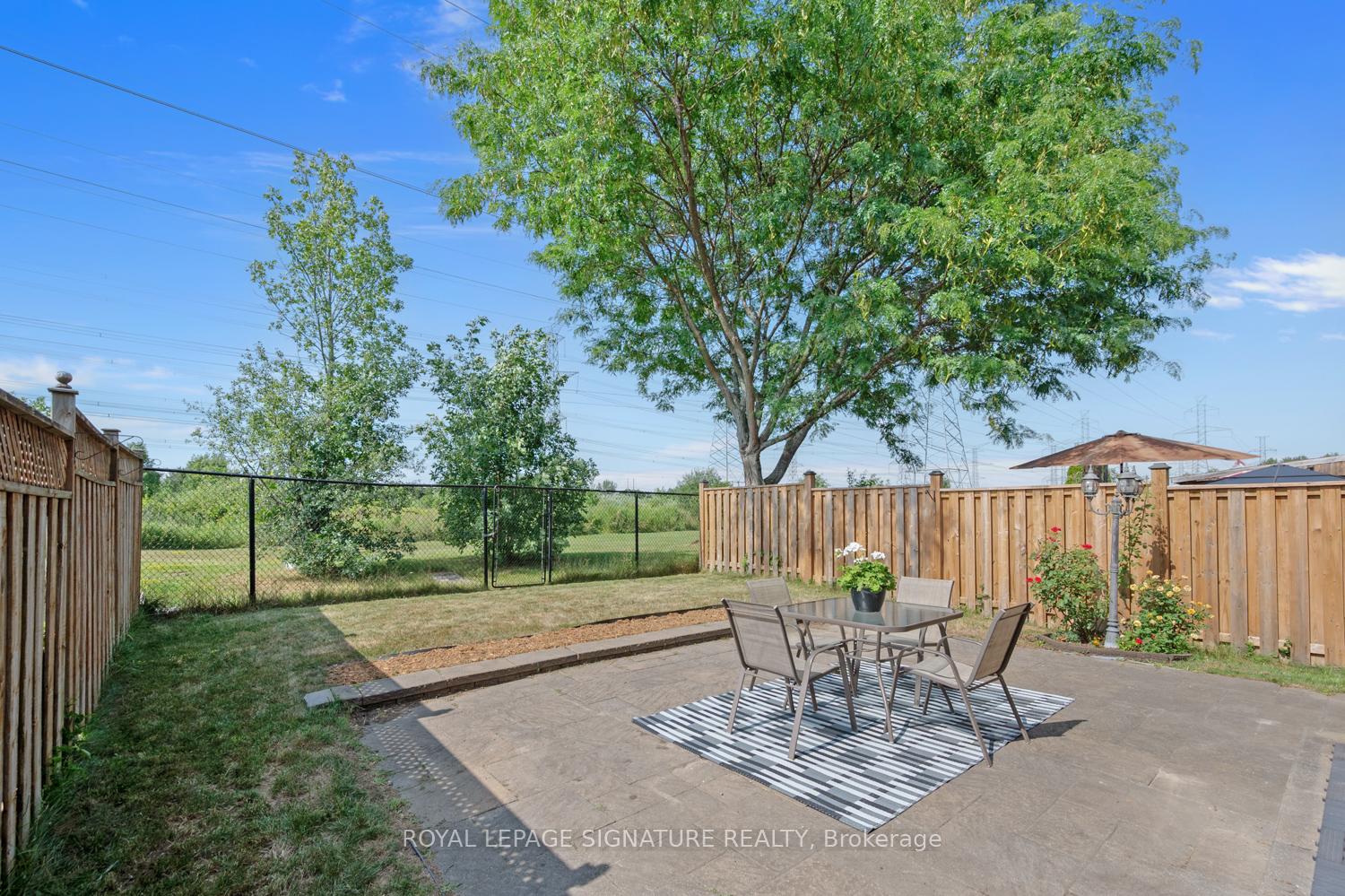 Photo 3 of 1132 Gossamer Drive, Pickering, Liverpool — HOMEH