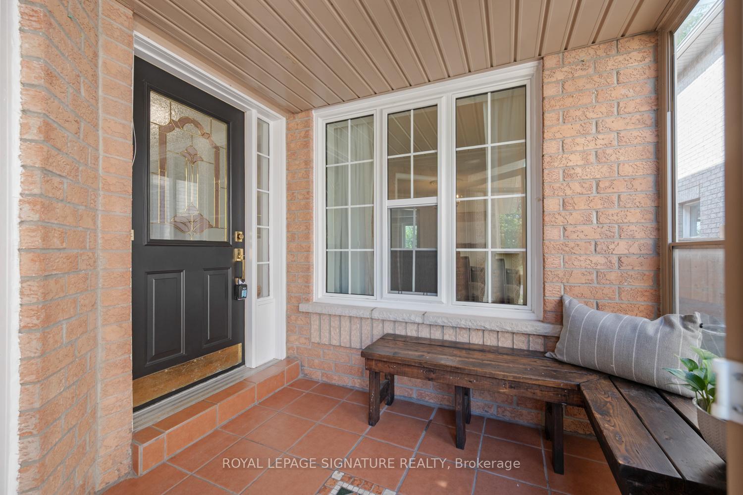 Photo 6 of 1132 Gossamer Drive, Pickering, Liverpool — HOMEH