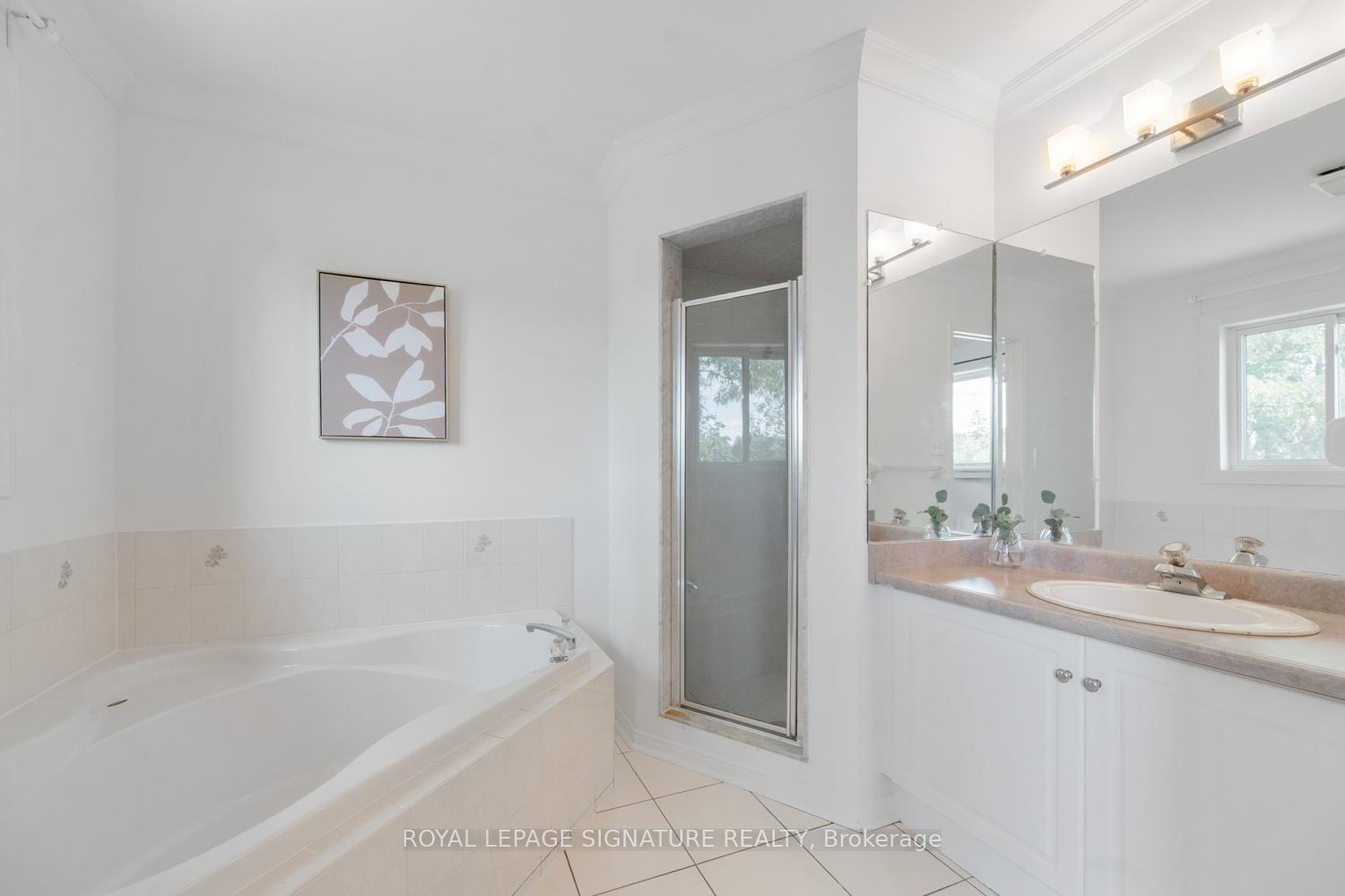 Photo 21 of 1132 Gossamer Drive, Pickering, Liverpool — HOMEH
