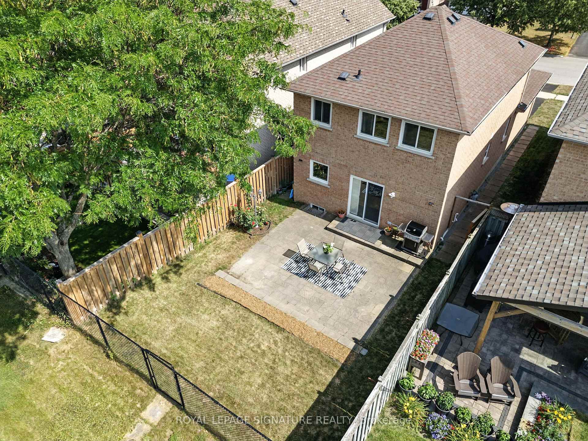 Photo 33 of 1132 Gossamer Drive, Pickering, Liverpool — HOMEH