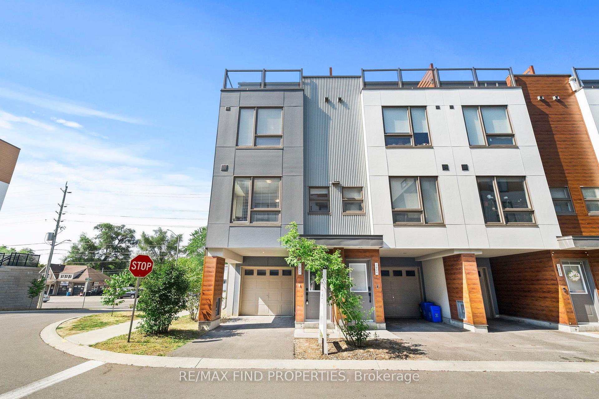 Front of 1622 Pleasure Valley Path
