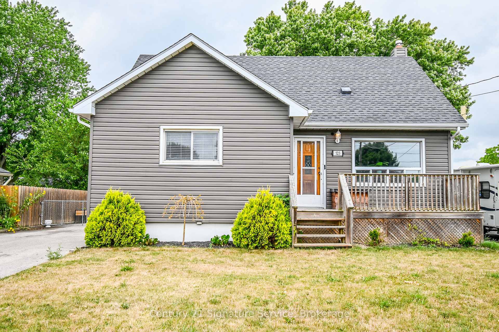 Photo 1 of 523 Clarence Street, Port Colborne, Sugarloaf — HOMEH