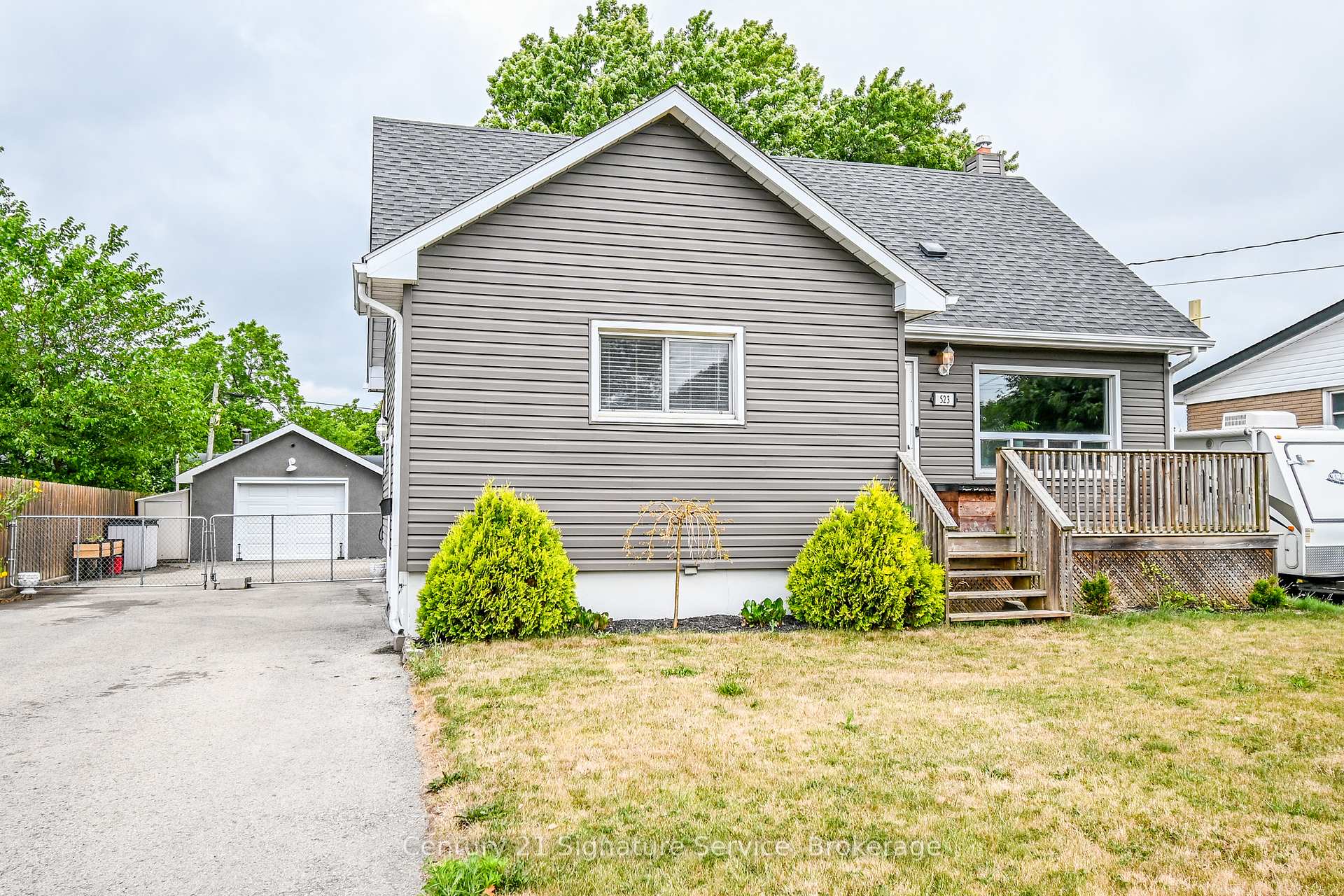 Photo 2 of 523 Clarence Street, Port Colborne, Sugarloaf — HOMEH