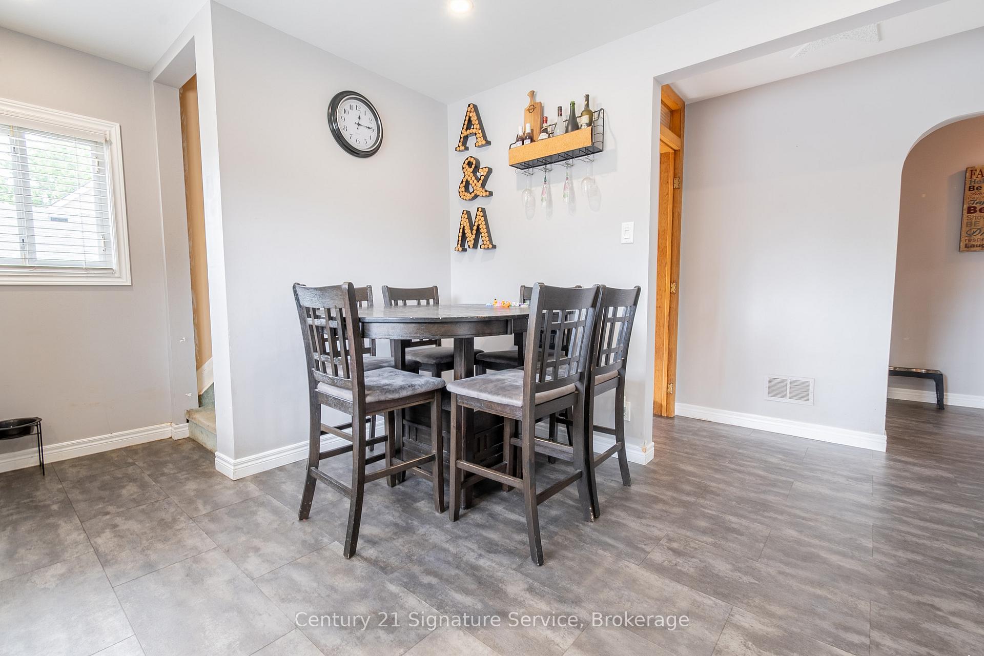Photo 12 of 523 Clarence Street, Port Colborne, Sugarloaf — HOMEH