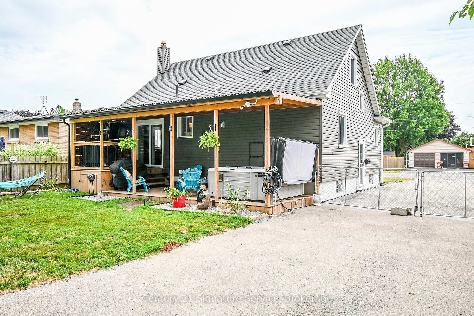 Photo 36 of 523 Clarence Street, Port Colborne, Sugarloaf — HOMEH