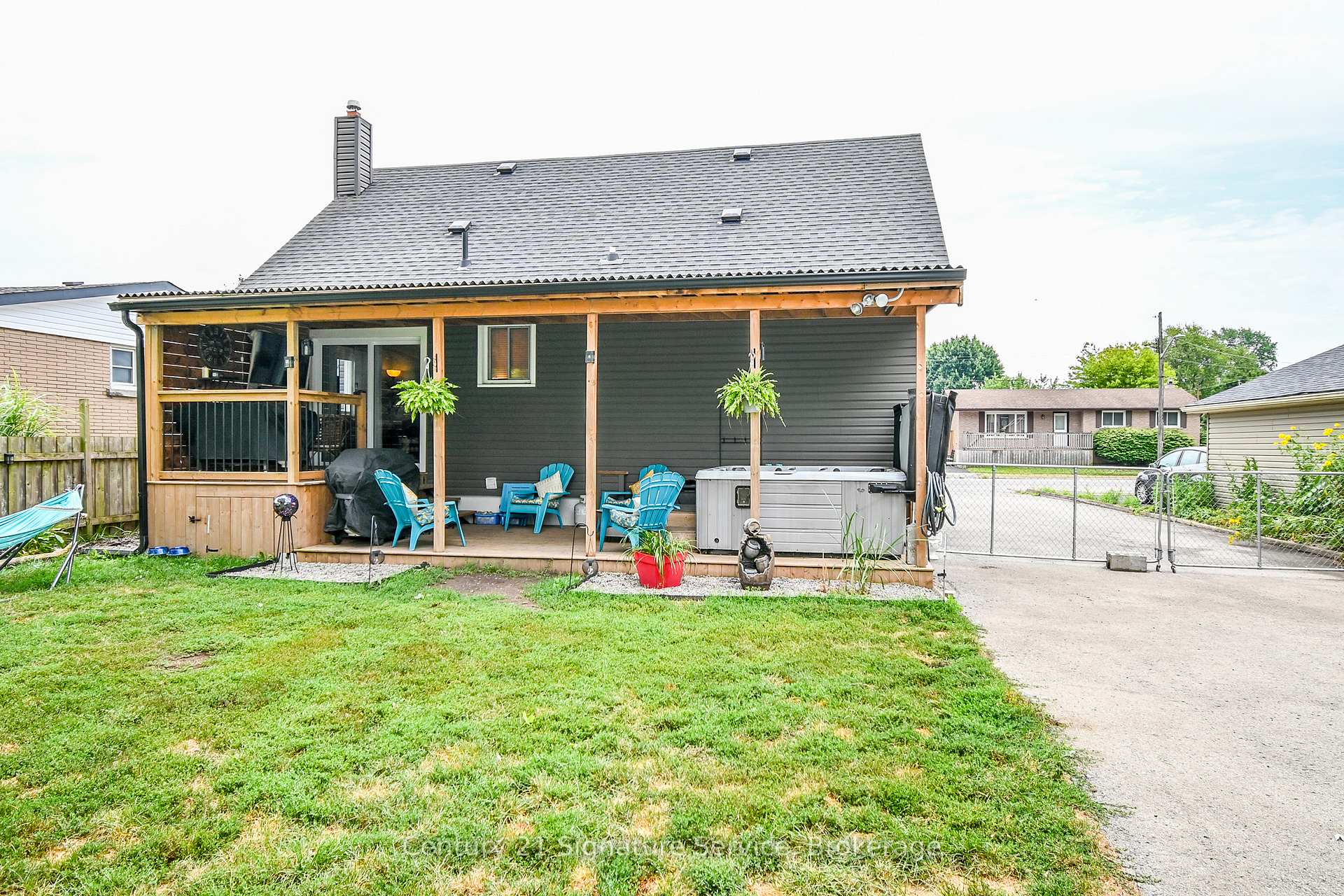 Photo 39 of 523 Clarence Street, Port Colborne, Sugarloaf — HOMEH