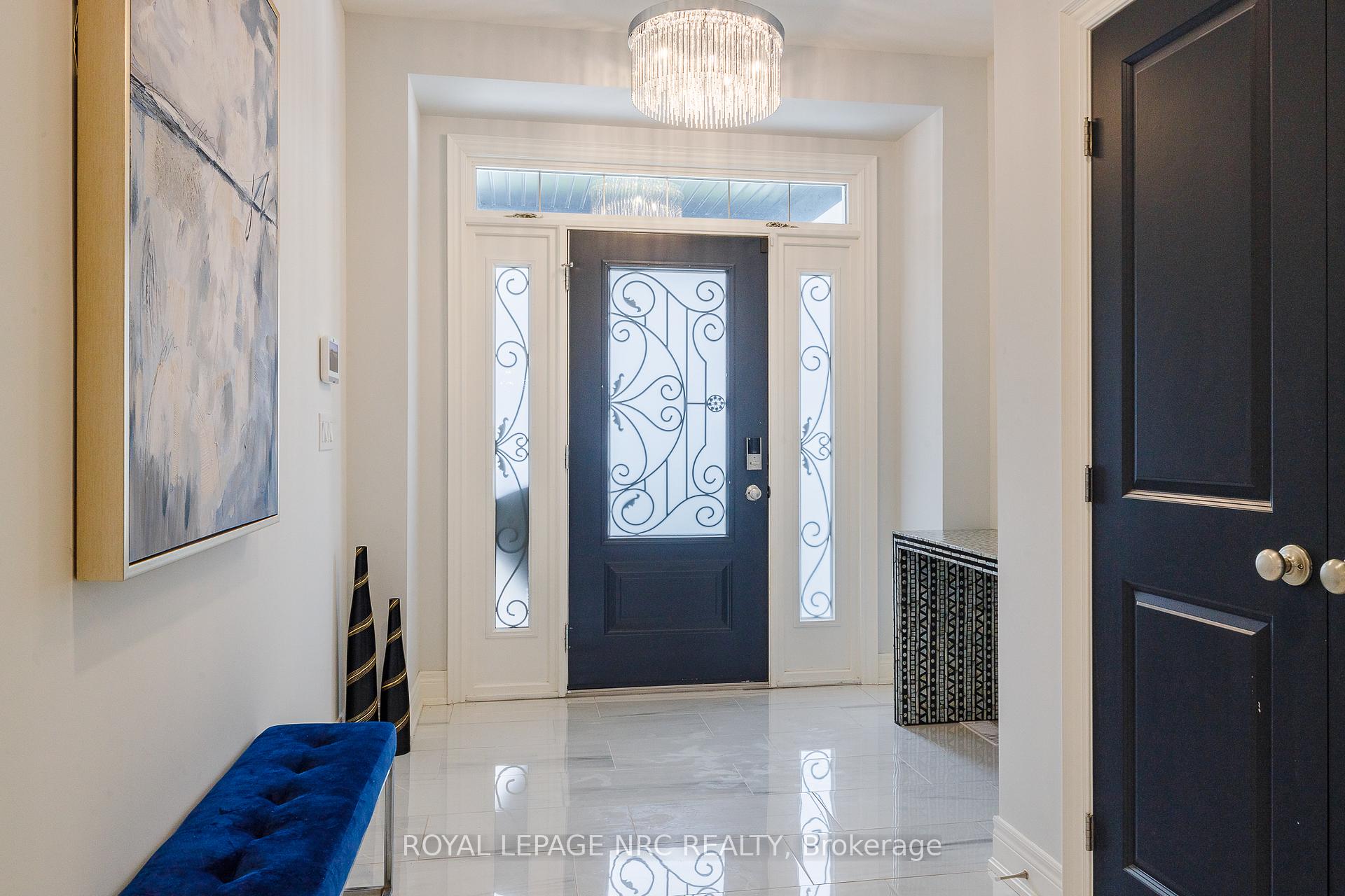 Photo 5 of 7126 Parsa Street, Niagara Falls, Brown — HOMEH