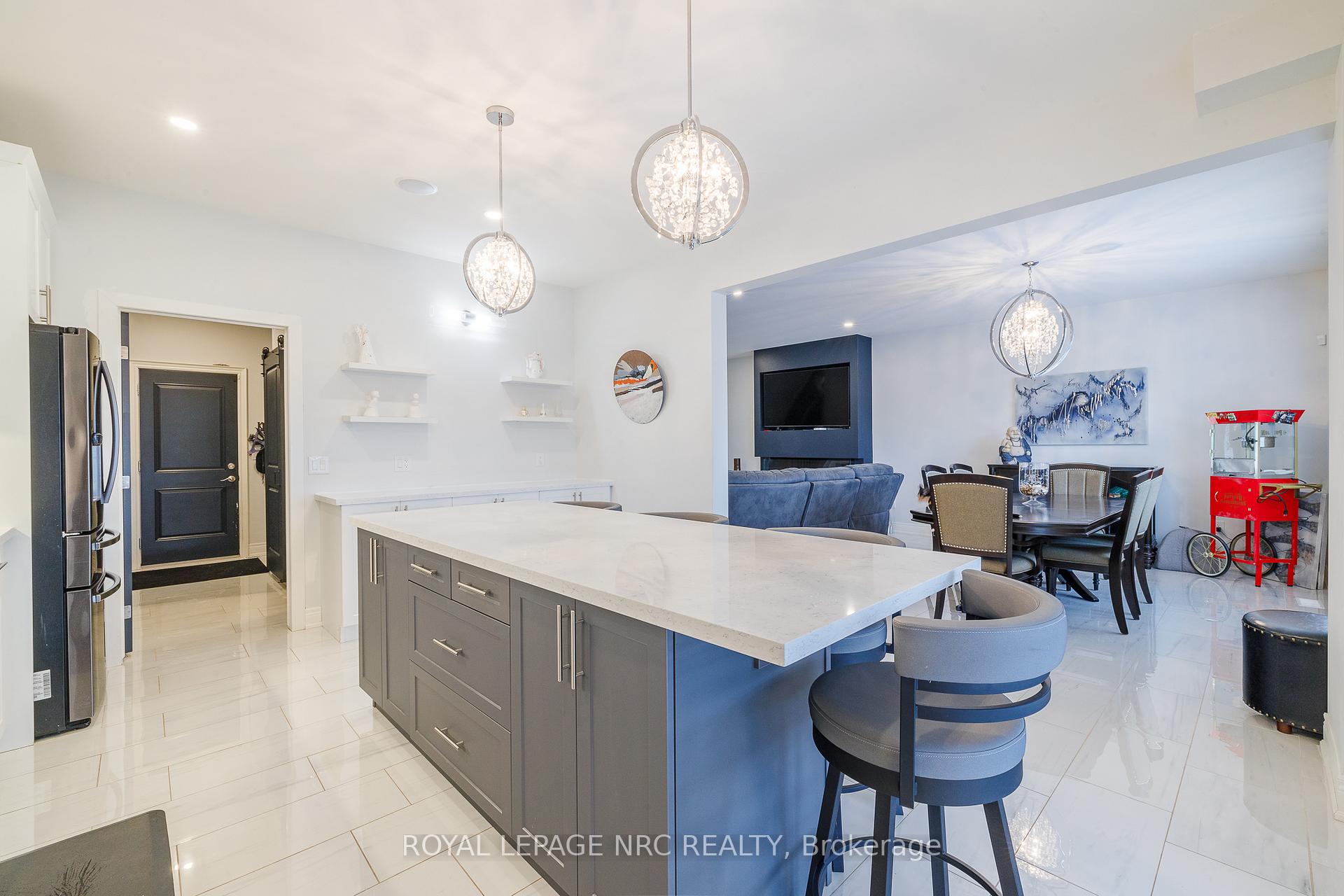 Photo 17 of 7126 Parsa Street, Niagara Falls, Brown — HOMEH