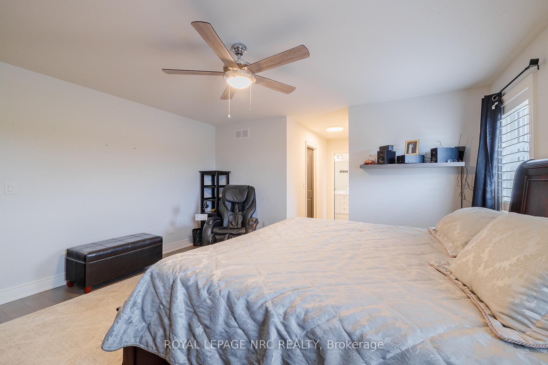 Photo 24 of 7126 Parsa Street, Niagara Falls, Brown — HOMEH